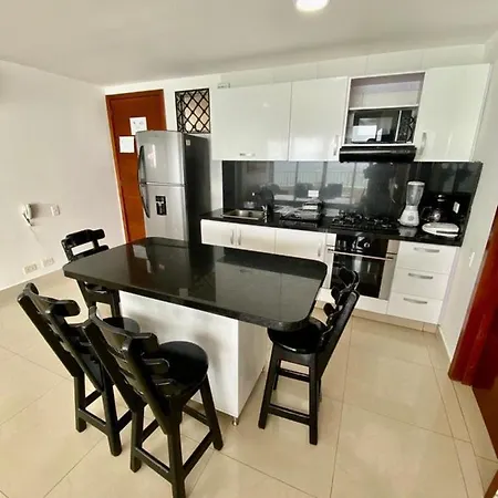 2p1-al2 Apartamento De 2 Alcobas Frente Al Mar Con Aire Acondicionado Y Wifi *