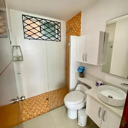 Apartamento 2p1-al2 Apartamento De 2 Alcobas Frente Al Mar Con Aire Acondicionado Y Wifi Cartagena